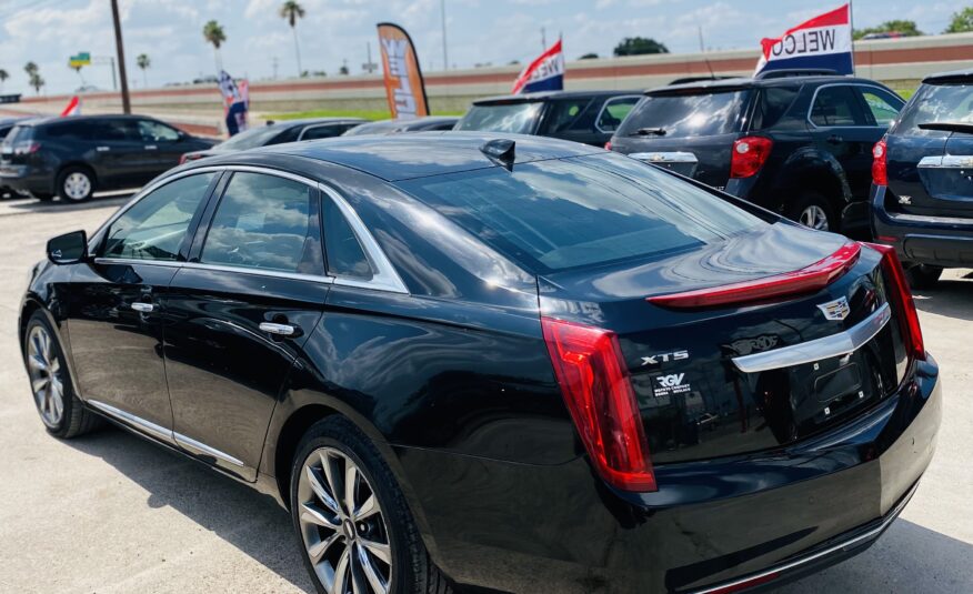 CADILLAC XTS